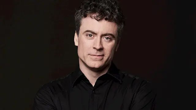 Paul Lewis Performs Beethoven's Emperor